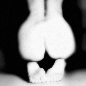 Photo d'une femme de dos nue